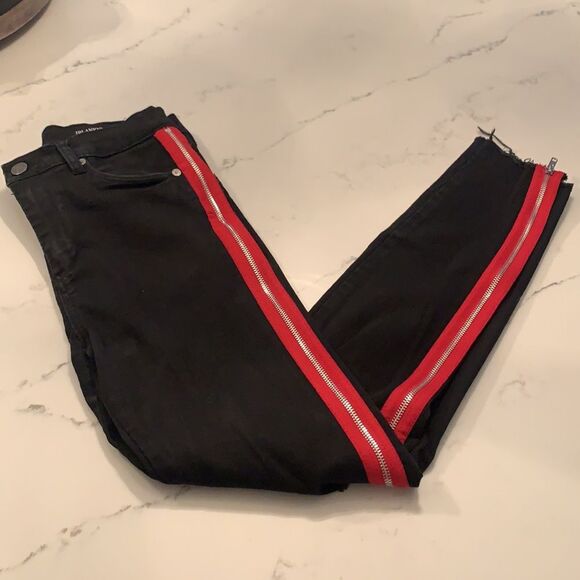 High Rise Skinny W/ Red Zipper Detail by BLANK NYC - Picture 7 of 7